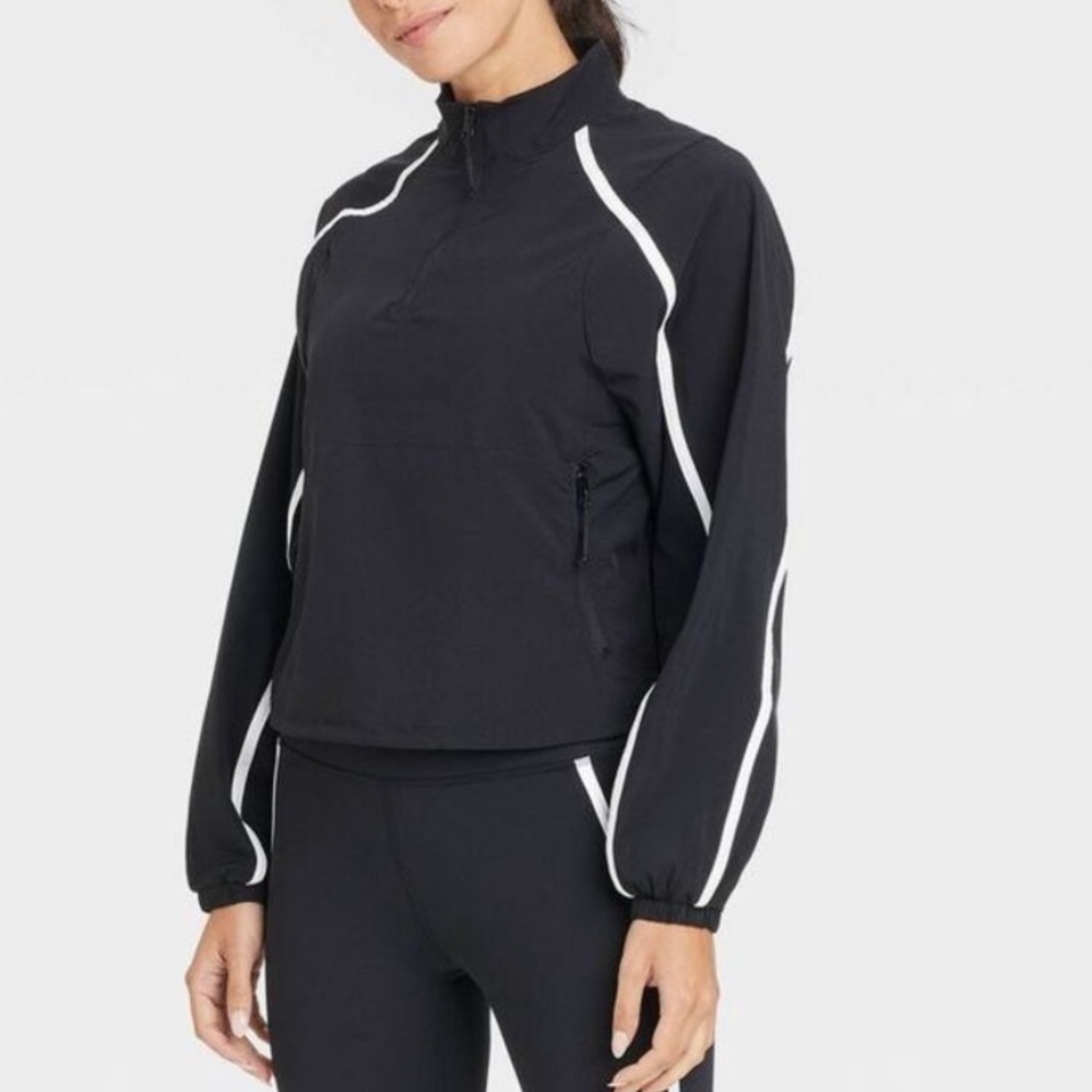 Black with white piped contrast half zip up windbreaker active lounge wear top - Picture 3 of 4